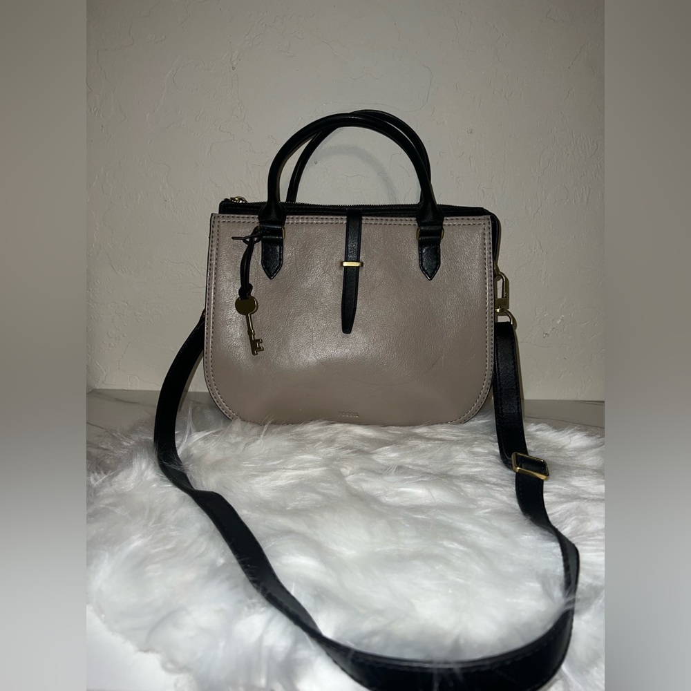 Used large FOSSIL Ryder Satchel